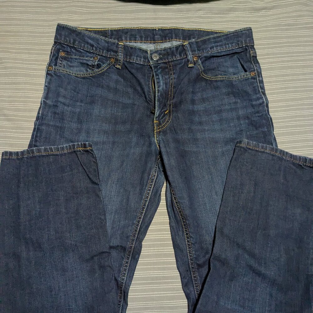 Levis 541